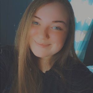 Meet your Posher, Kelsie